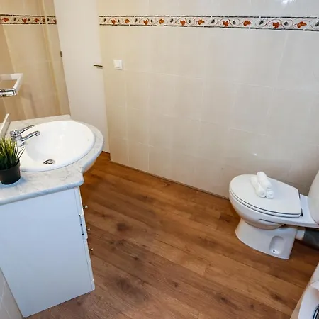 Oneway Coral Xperience By Guestway La Pineda